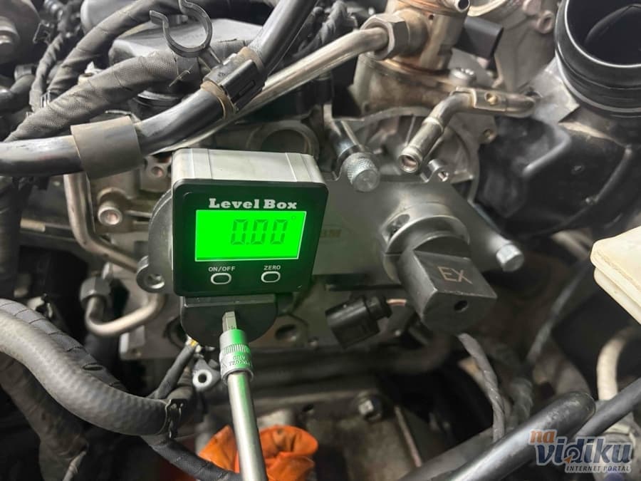 Škoda 1.5 TSI — zupčenje motora, fotografija iz radionice